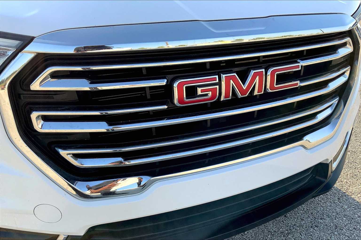 2024 Gmc Terrain SLT photo 25
