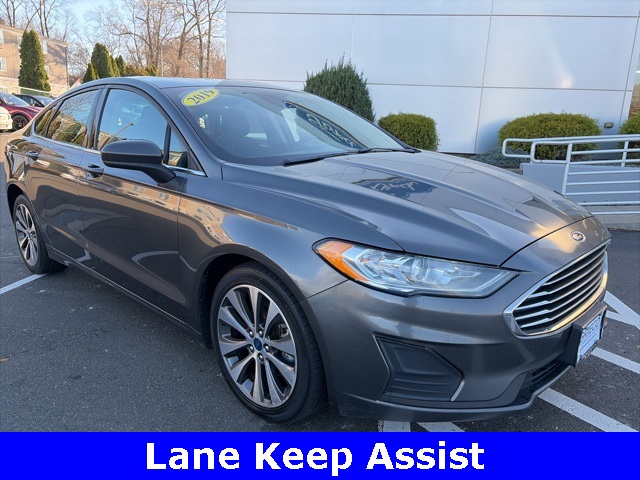 2019 Ford Fusion SE's photo