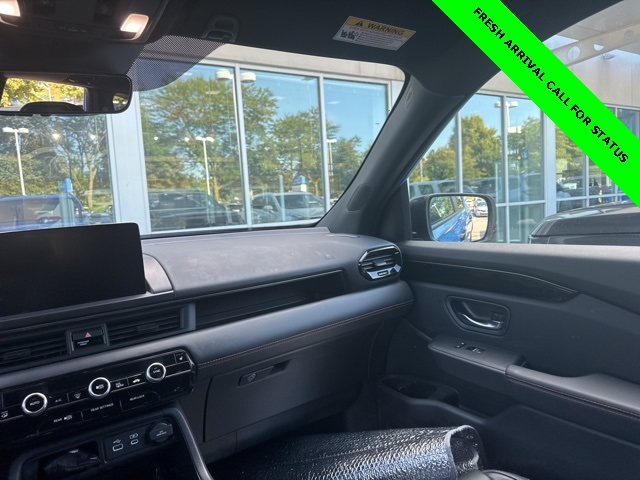 2024 Honda Pilot TrailSport photo 6