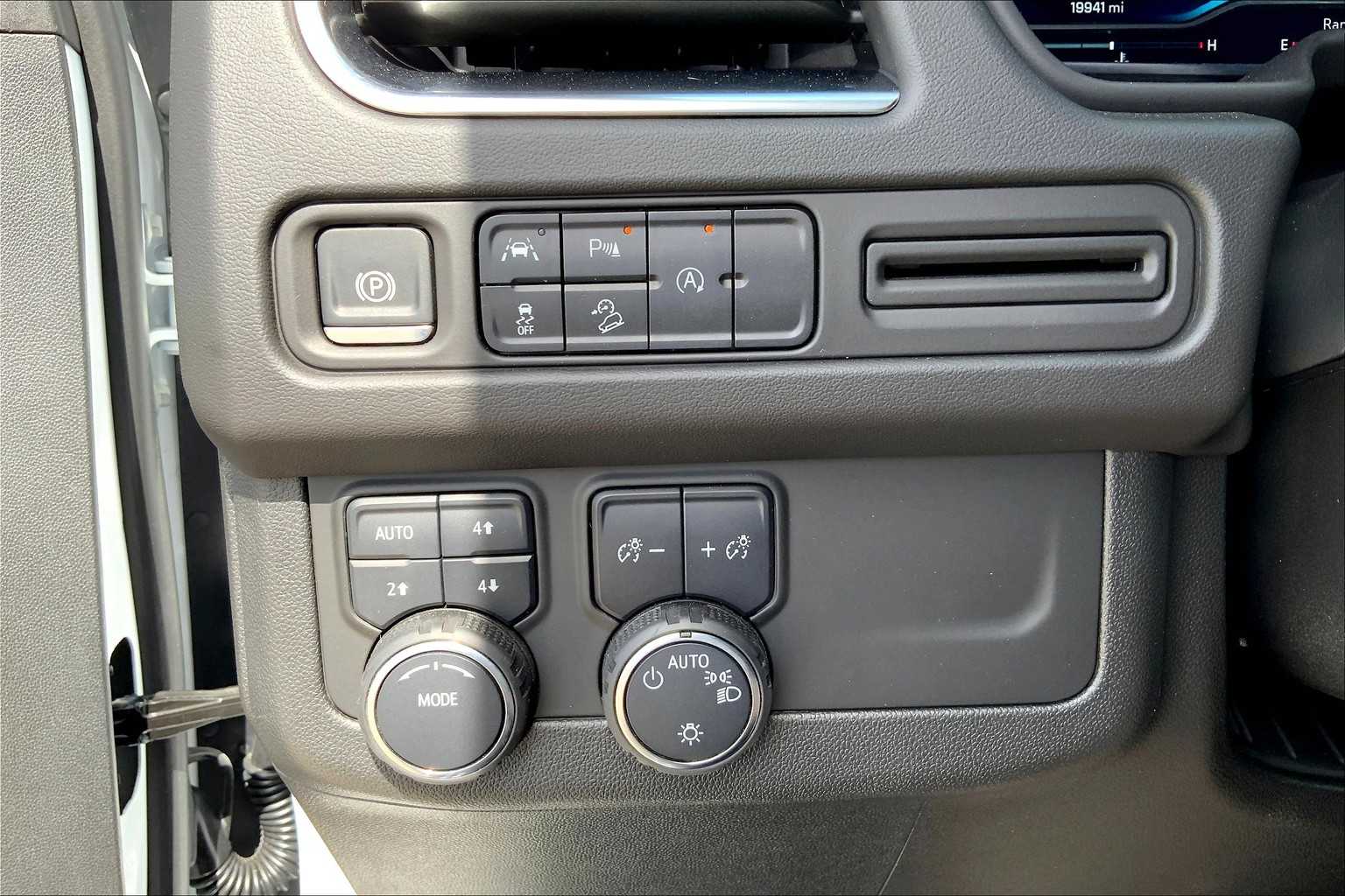 2024 Chevrolet Tahoe Premier photo 60