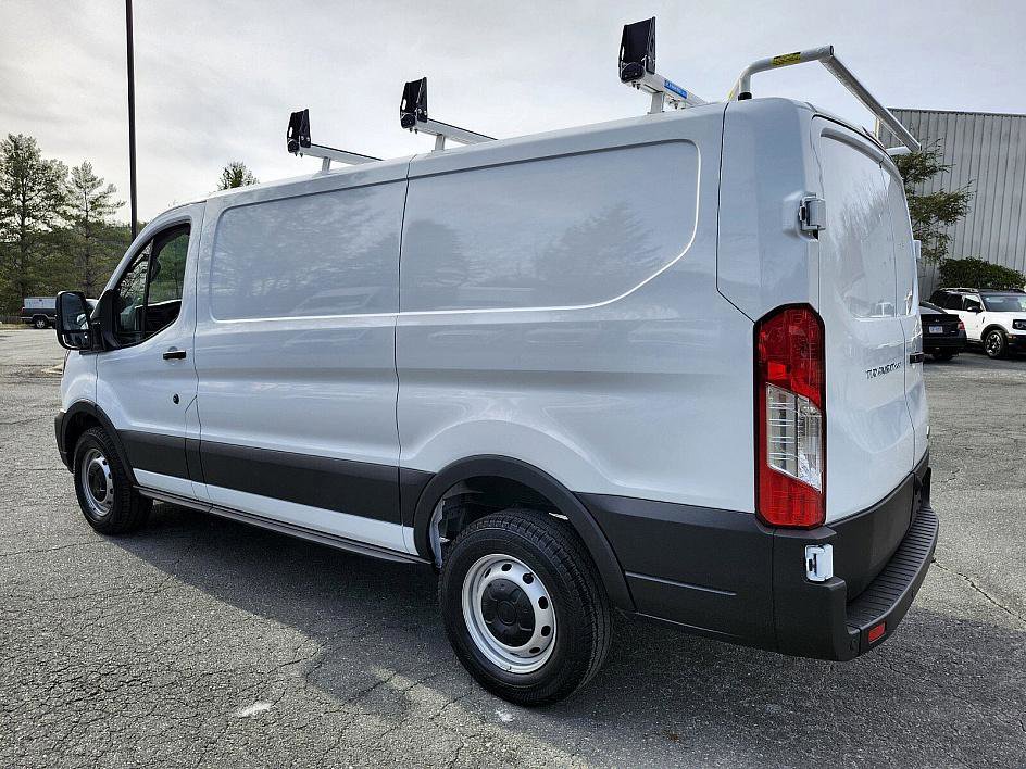 2024 Ford Transit Cargo Van photo 5