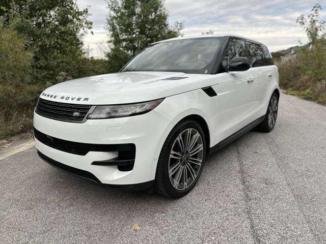 2024 Land Rover Range Rover Sport SE's photo