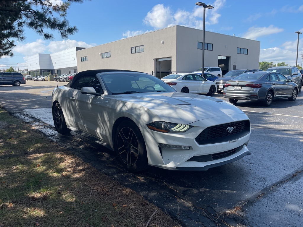 2018 Ford Mustang EcoBoost Premium photo 4