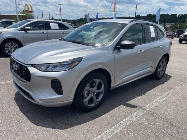 2024 Ford Escape ST-Line photo 2
