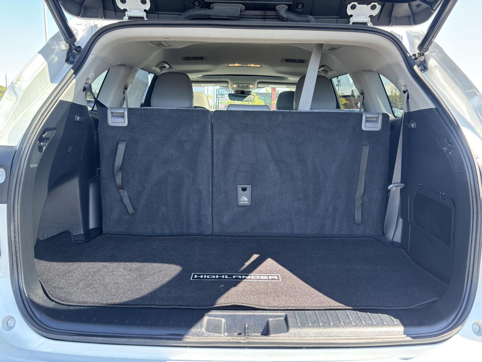 2022 Toyota Highlander Hybrid XLE photo 34