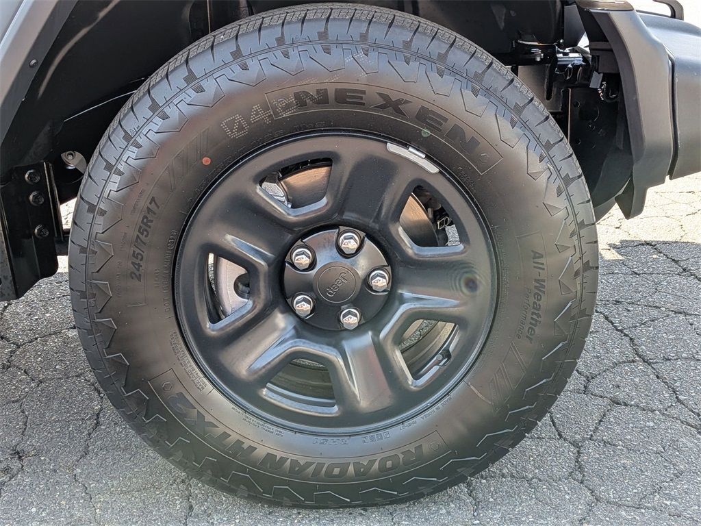 2025 Jeep Wrangler Sport photo 9