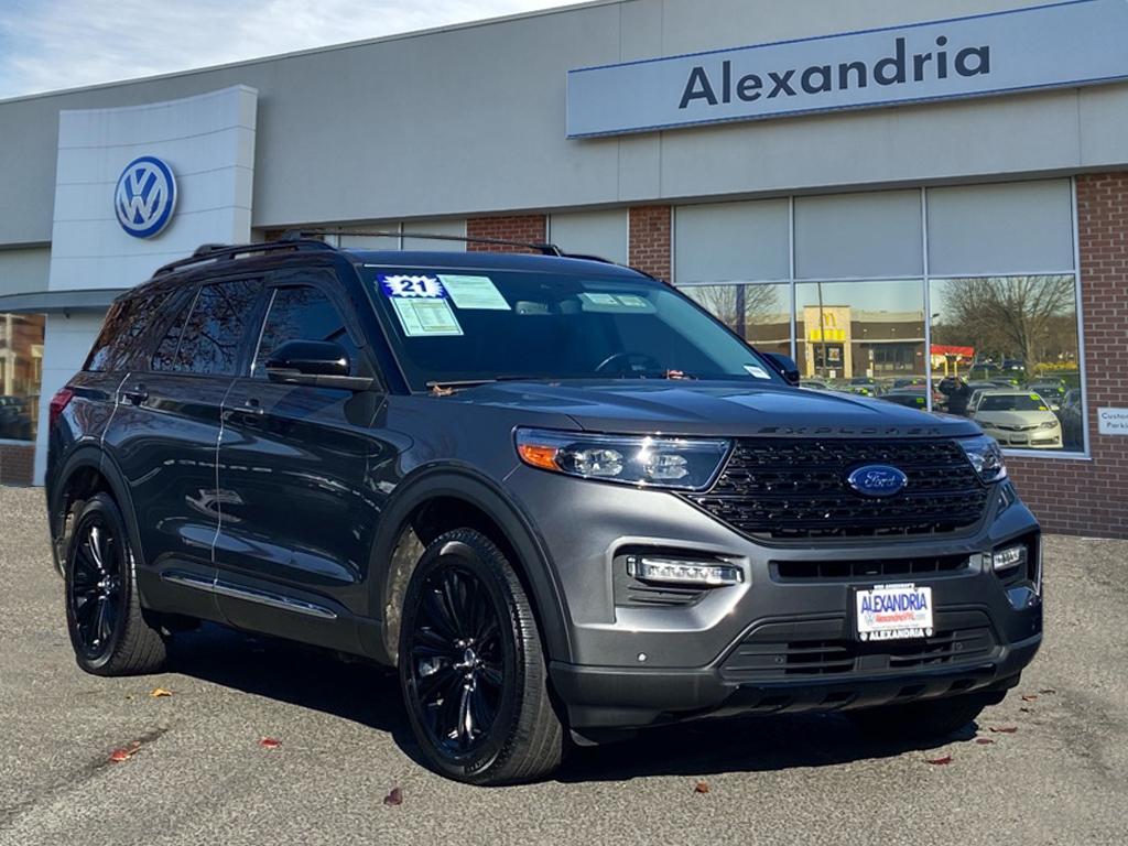 2021 Ford Explorer Limited's photo
