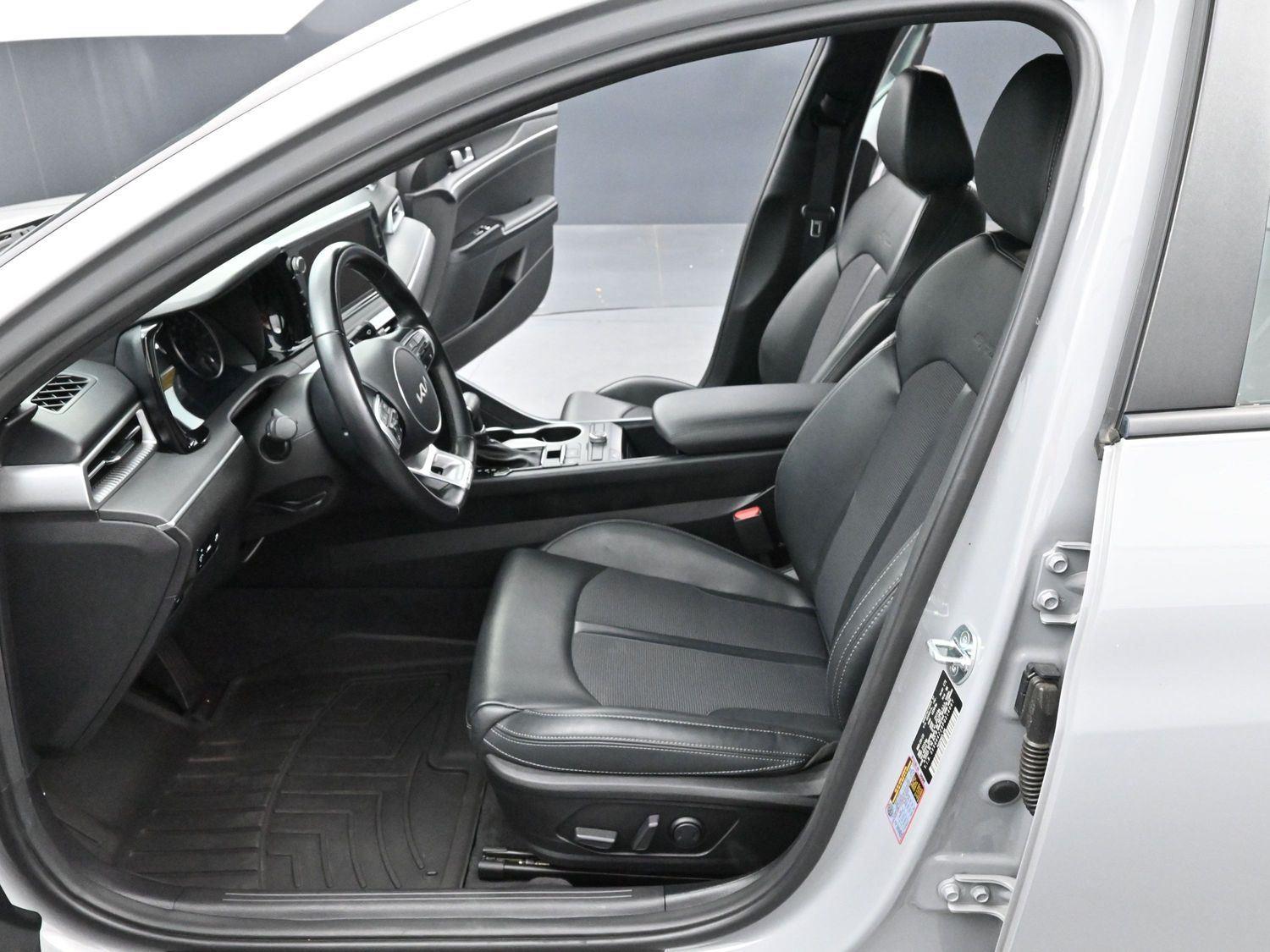 2023 Kia K5 GT-Line photo 12