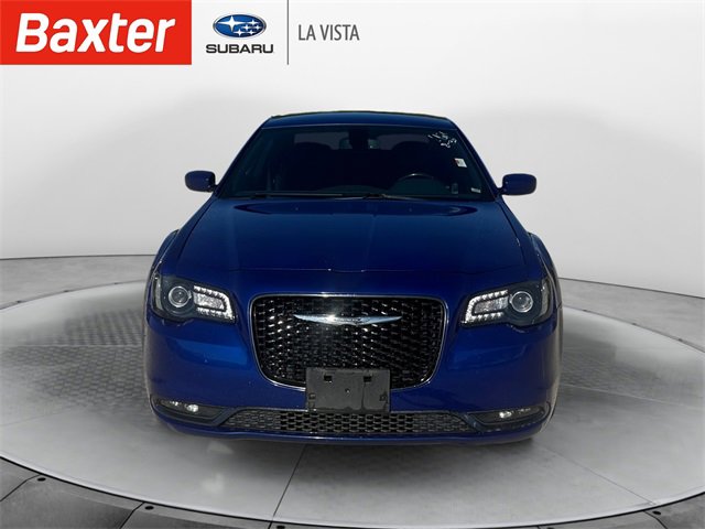 2018 Chrysler 300 photo 10