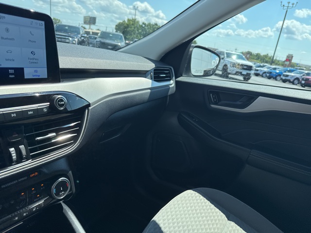 2022 Ford Escape SE photo 22