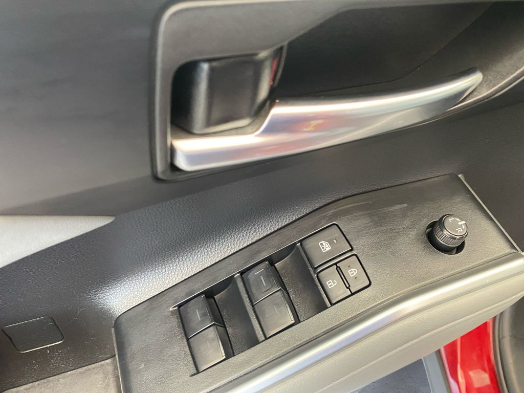 2023 Toyota Highlander XLE photo 12