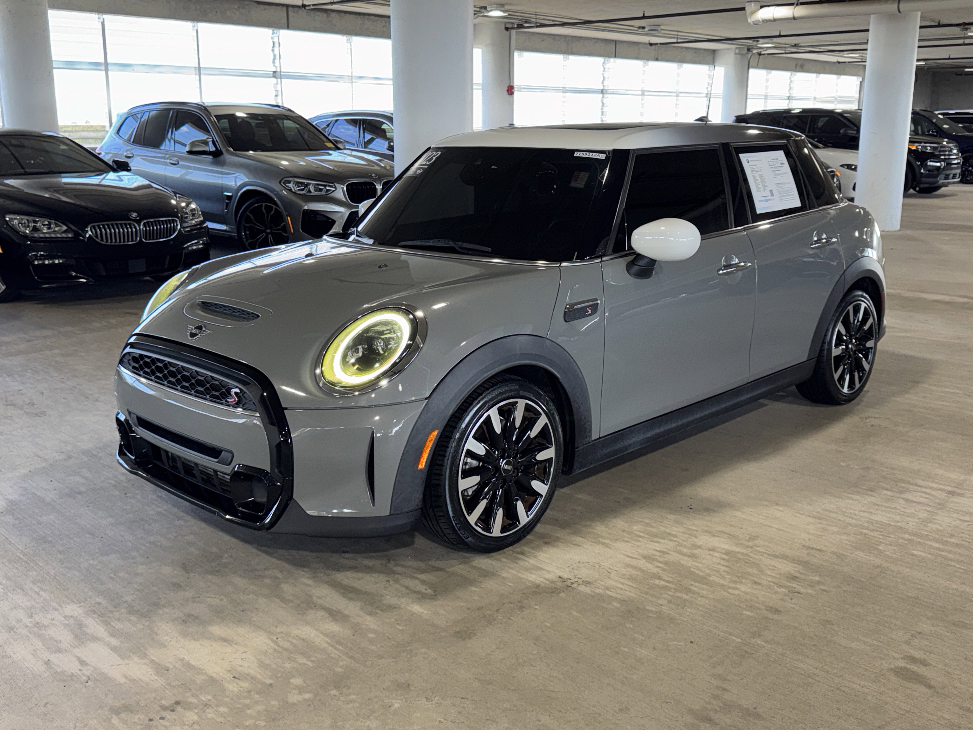 2023 Mini Cooper 4 Door Hardtop photo 3