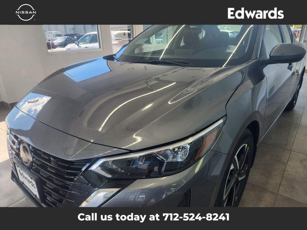 2025 Nissan Sentra SV photo 4