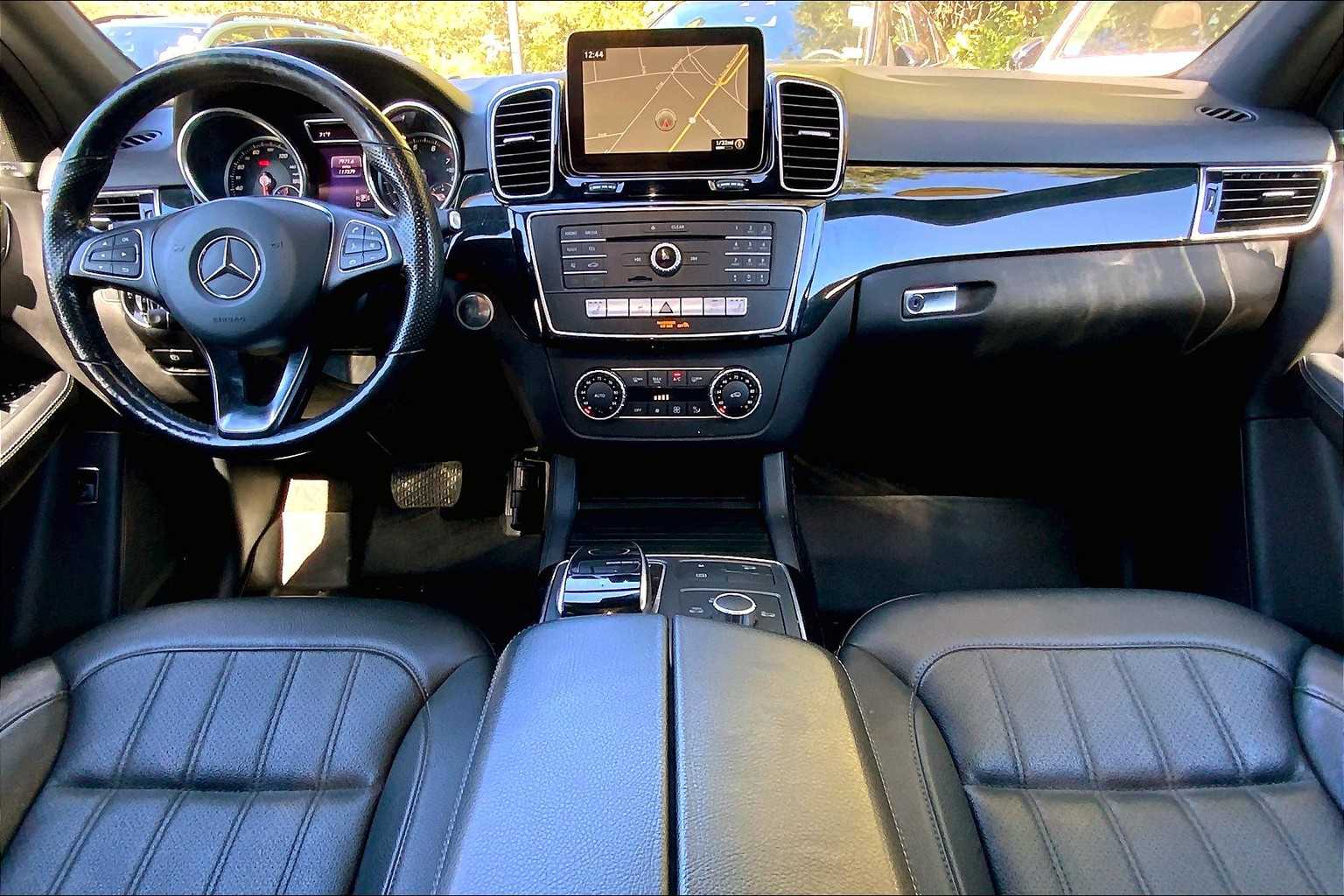 2018 Mercedes Benz GLE 350 4MATIC photo 15