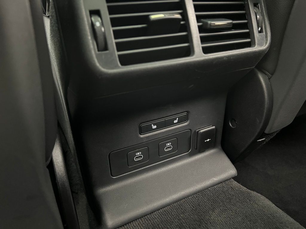 2024 Land Rover Range Rover Velar S photo 25