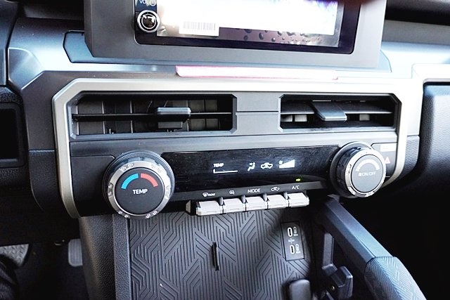 2024 Toyota Tacoma SR5 photo 28
