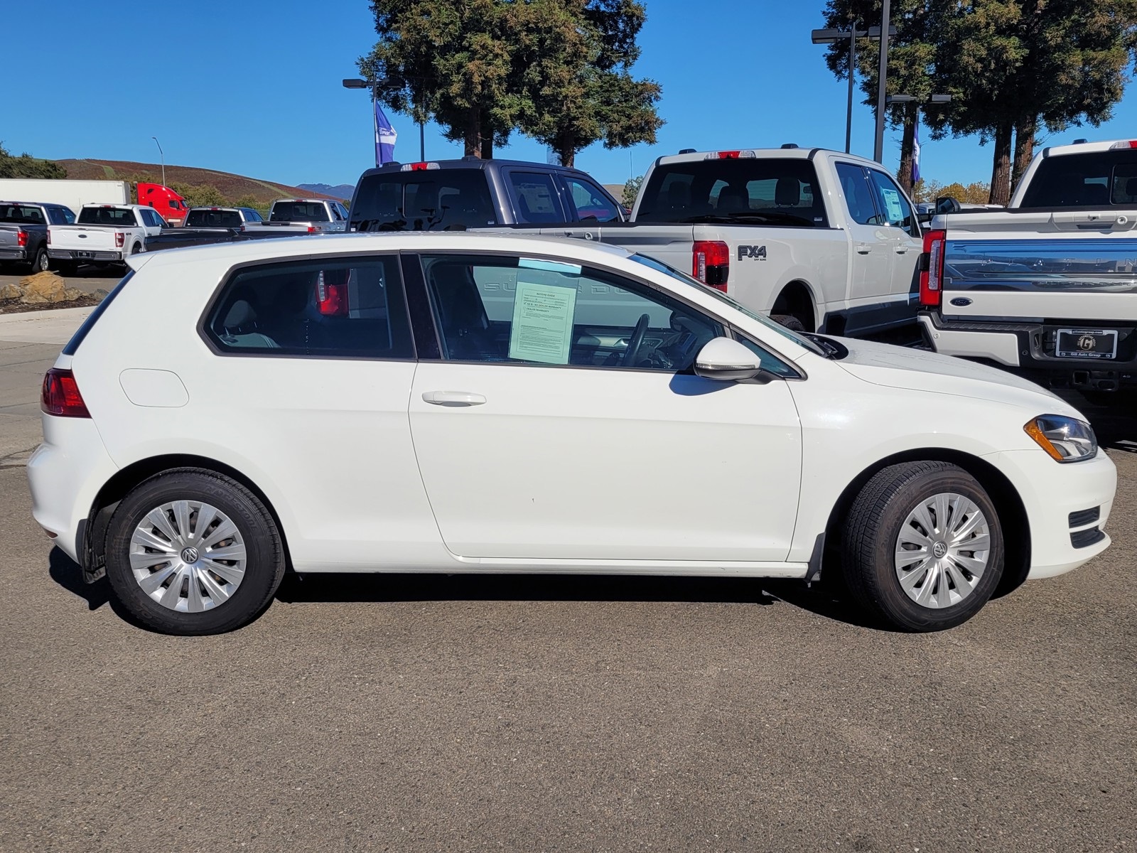 2015 Volkswagen Golf TSI S photo 3