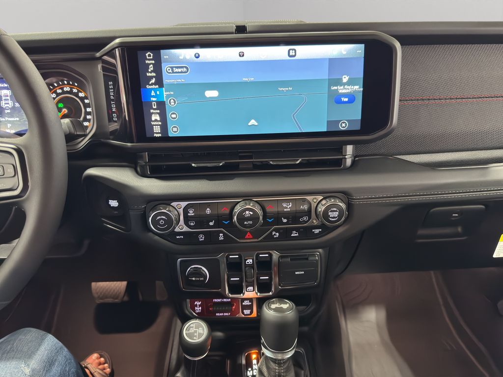 2025 Jeep Wrangler Rubicon X photo 16