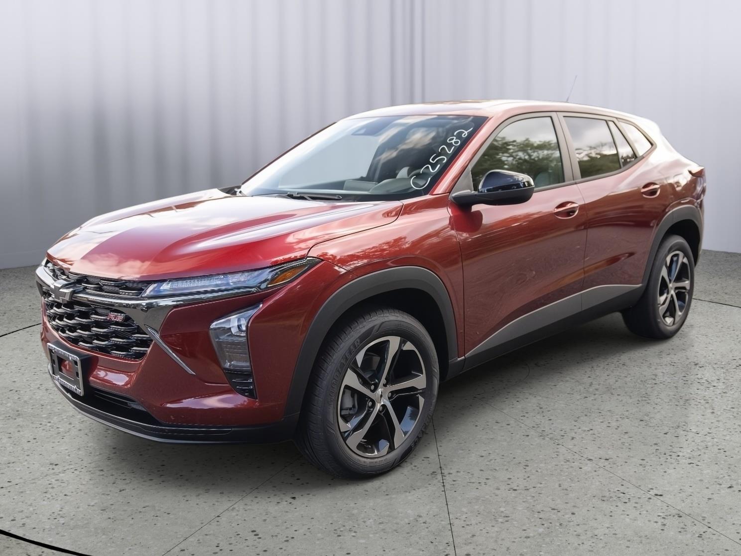 2025 Chevrolet Trax photo 3