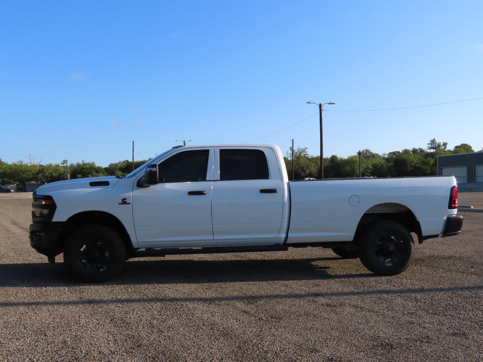 2026 Ram 2500 Tradesman photo 8