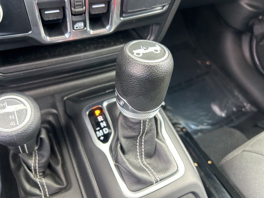 2019 Jeep Wrangler Unlimited Sahara photo 13
