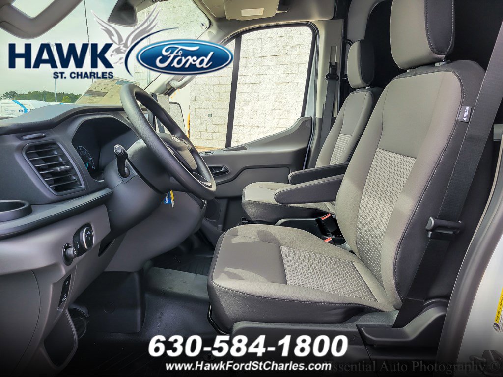 2025 Ford Transit photo 6