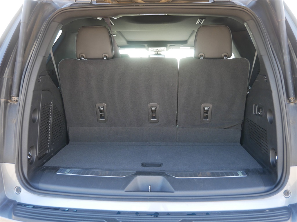2022 Chevrolet Tahoe RST photo 12