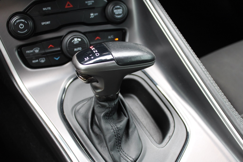2019 Dodge Challenger SXT photo 28
