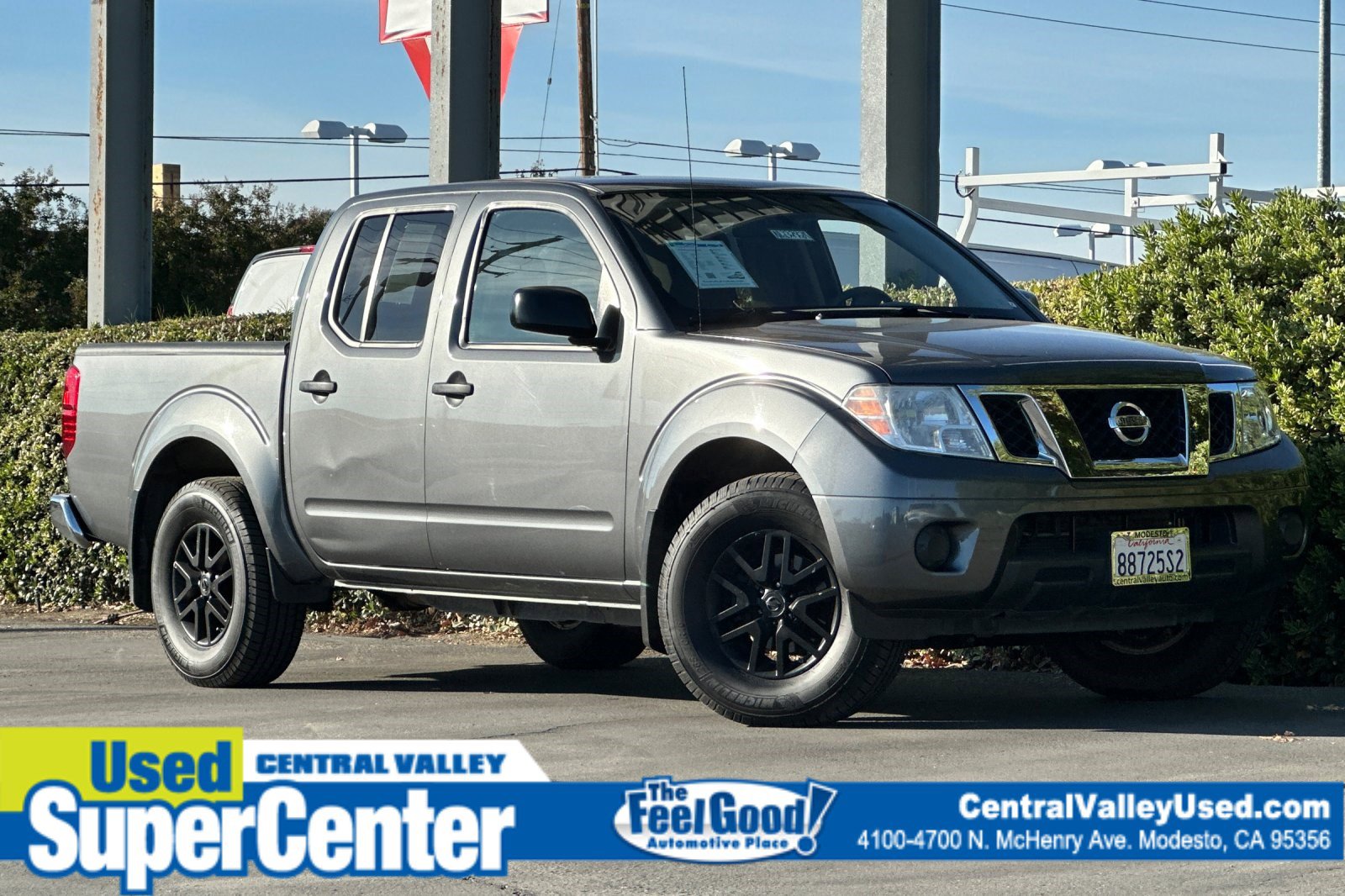 2019 Nissan Frontier SV's photo