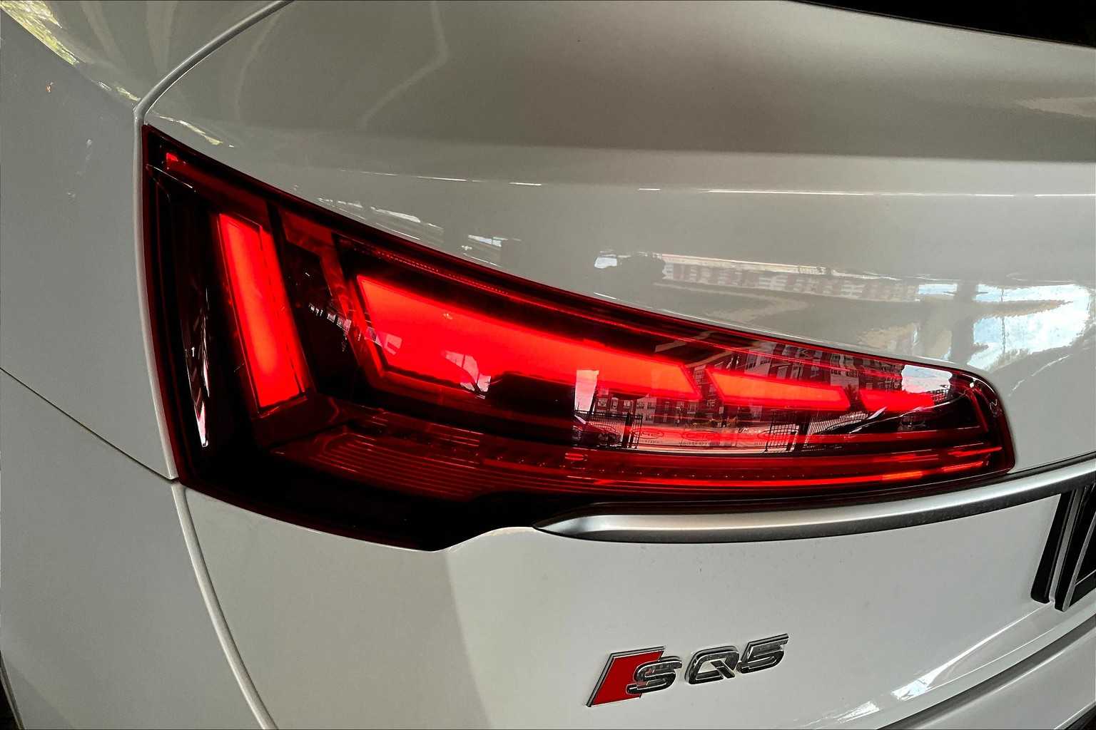 2023 Audi SQ5 Premium Plus photo 25