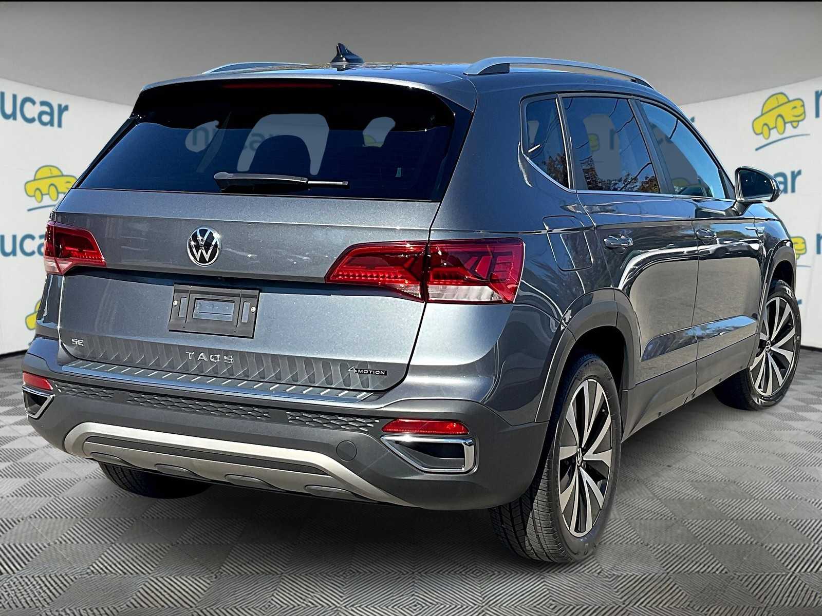 2022 Volkswagen Taos SE photo 3
