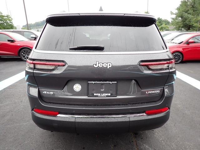 2024 Jeep Grand Cherokee Laredo photo 2