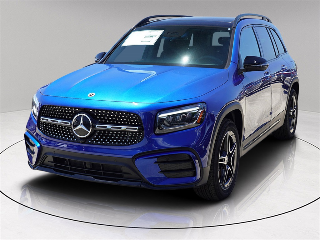 2025 Mercedes Benz GLB 250 photo 3