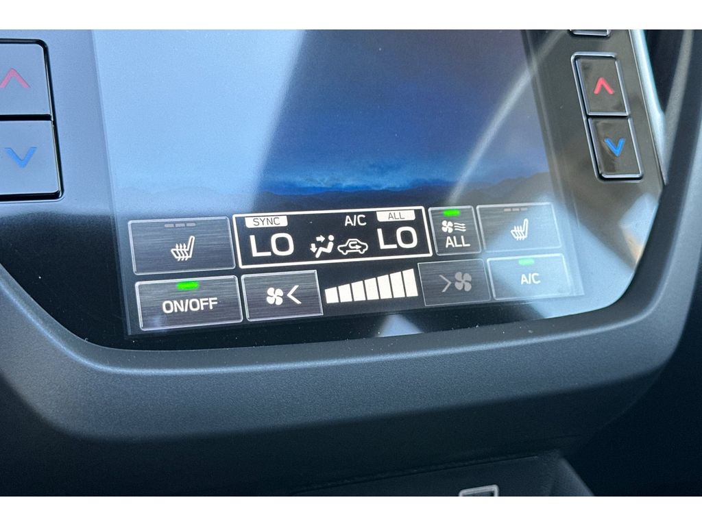 2025 Subaru Forester Premium photo 19