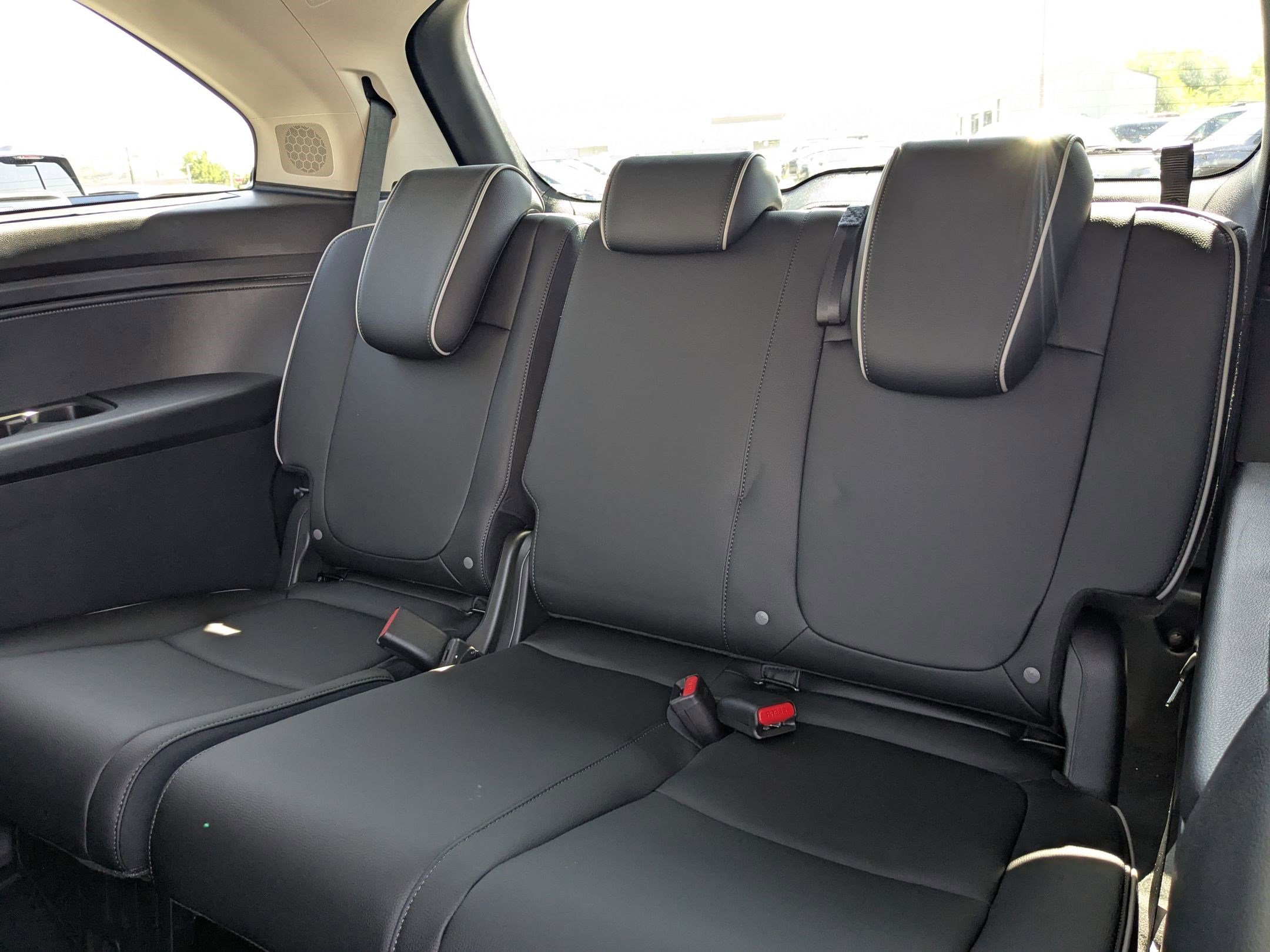 2026 Honda Odyssey Elite photo 16