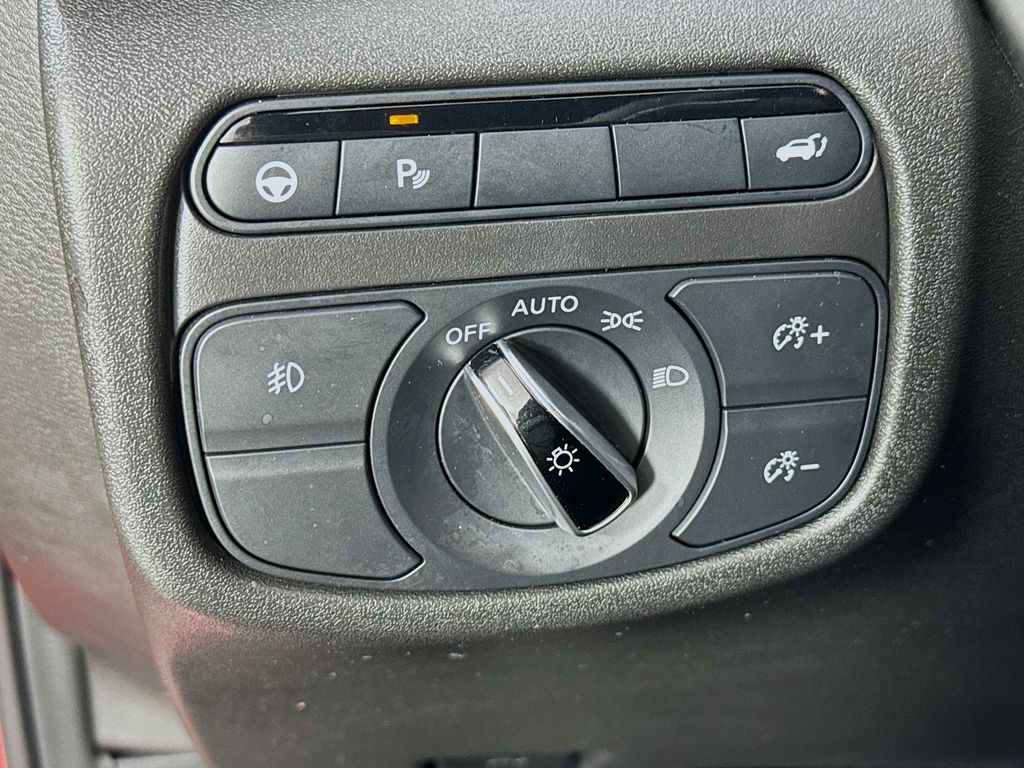 2023 Infiniti QX55 Essential photo 9