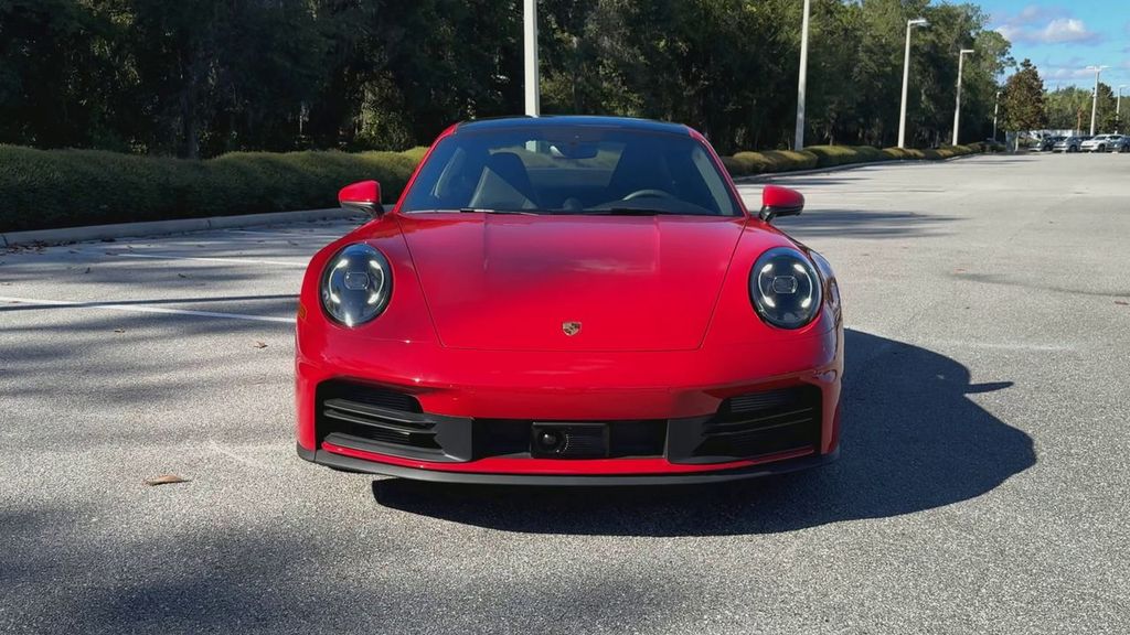 2025 Porsche 911 photo 3