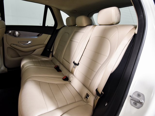 2017 Mercedes Benz GLC 300 photo 4