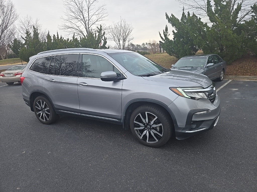 2019 Honda Pilot Elite's photo
