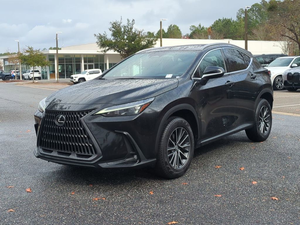 2022 Lexus NX 250's photo