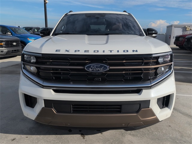 2025 Ford Expedition King Ranch photo 2