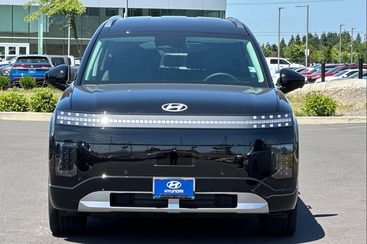 2026 Hyundai Ioniq SEL photo 7