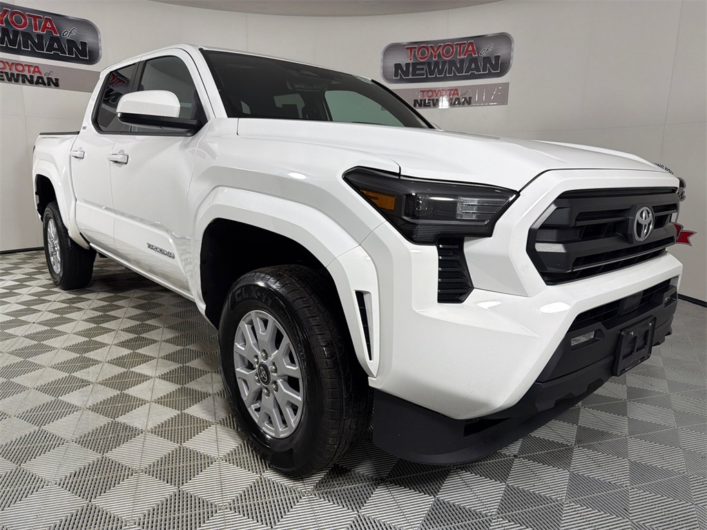 2024 Toyota Tacoma SR5's photo