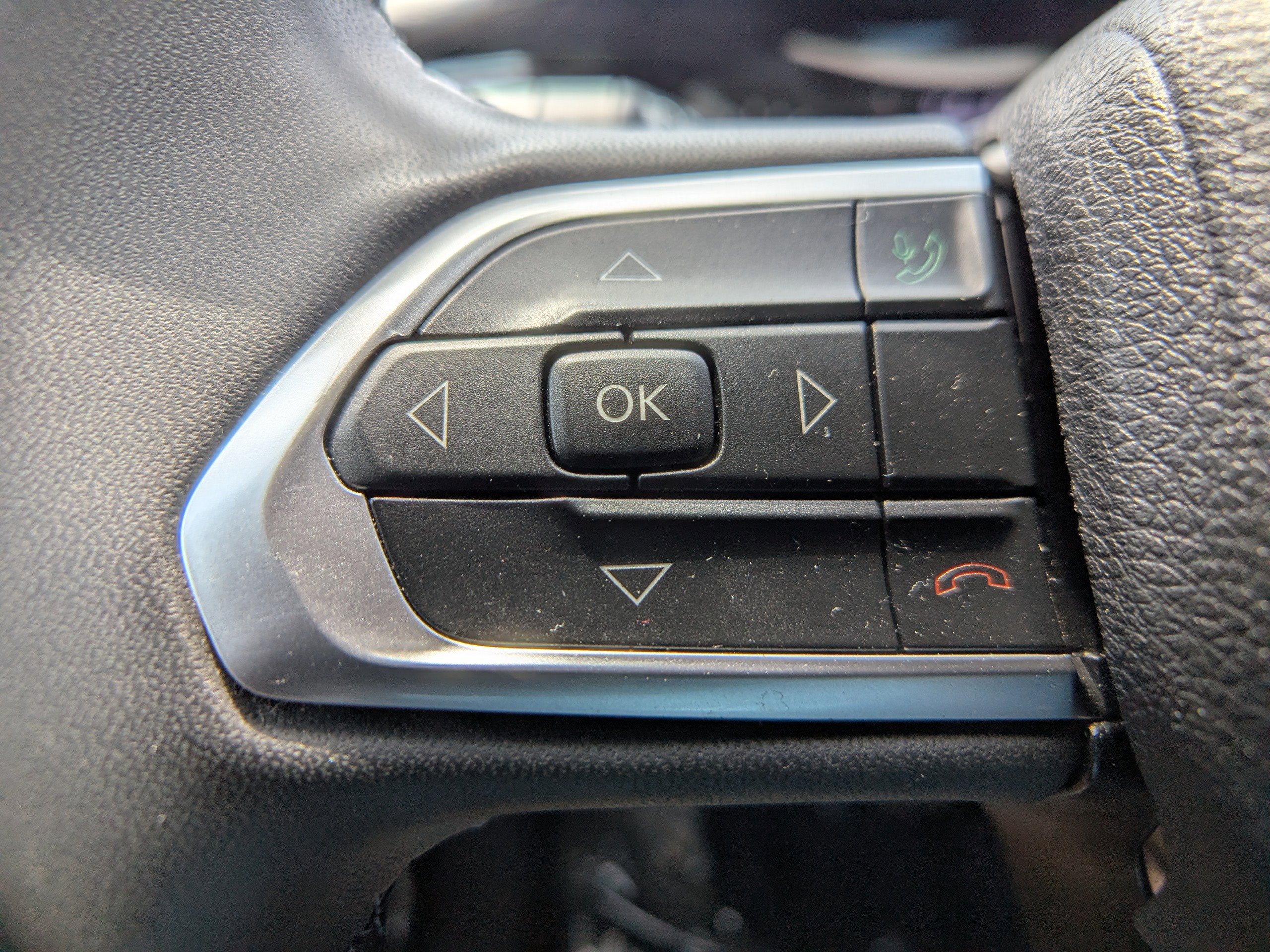 2022 Jeep Compass Latitude photo 12