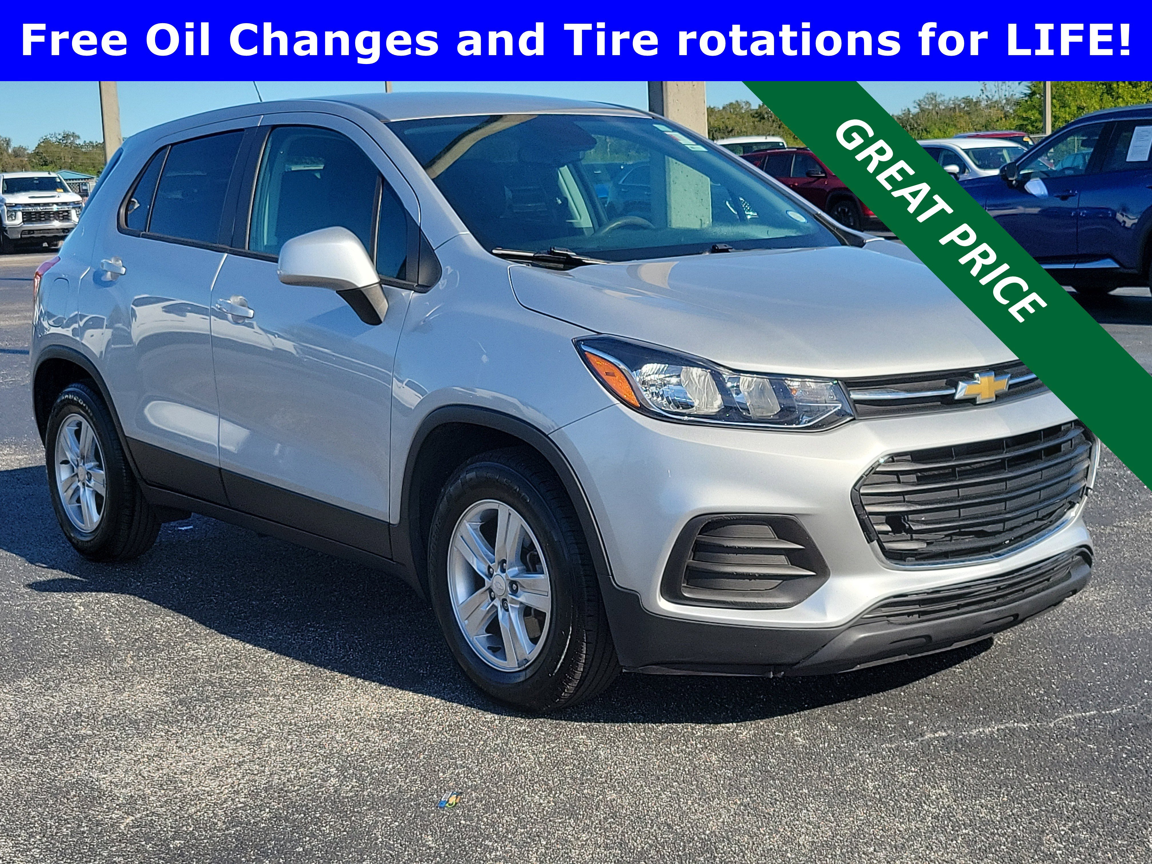 2020 Chevrolet Trax LS's photo