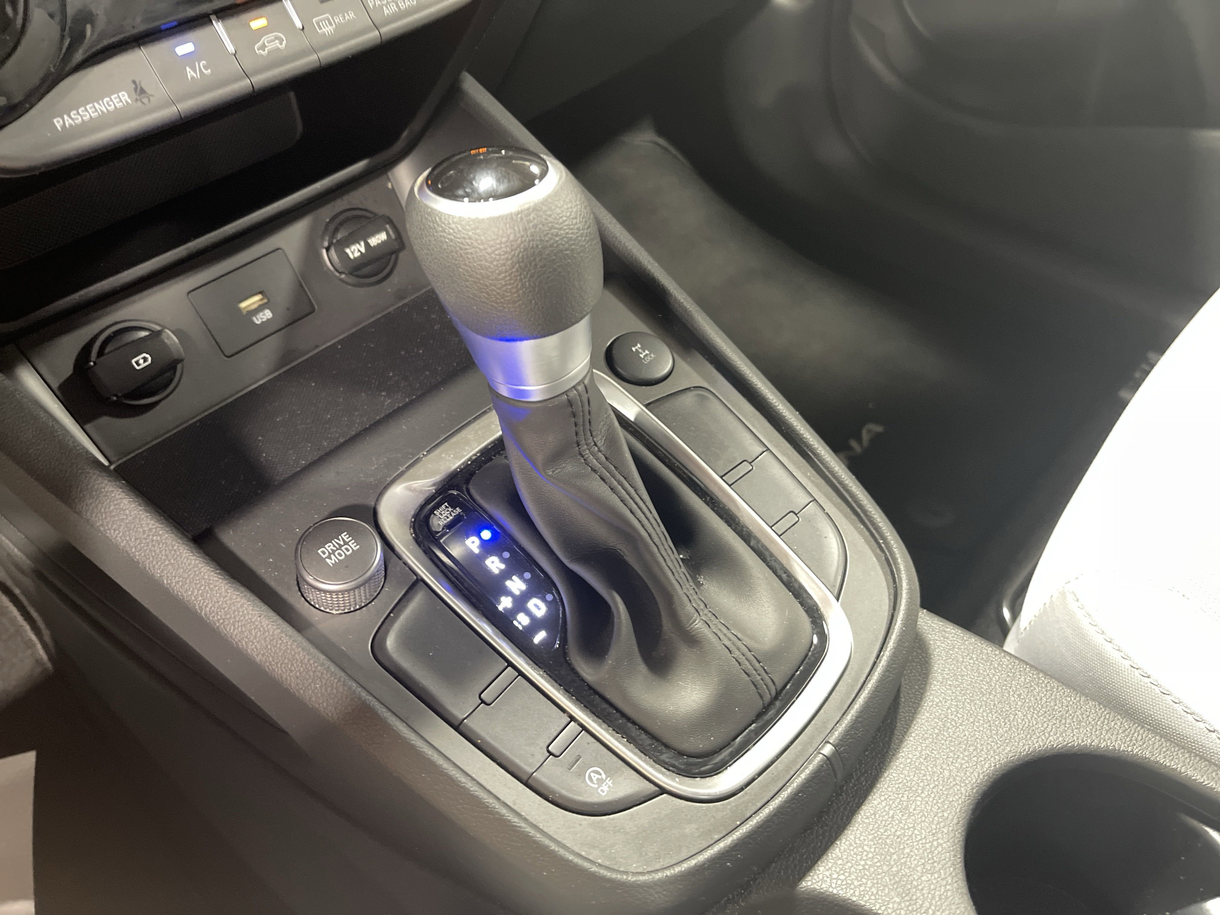 2022 Hyundai Kona SEL photo 14