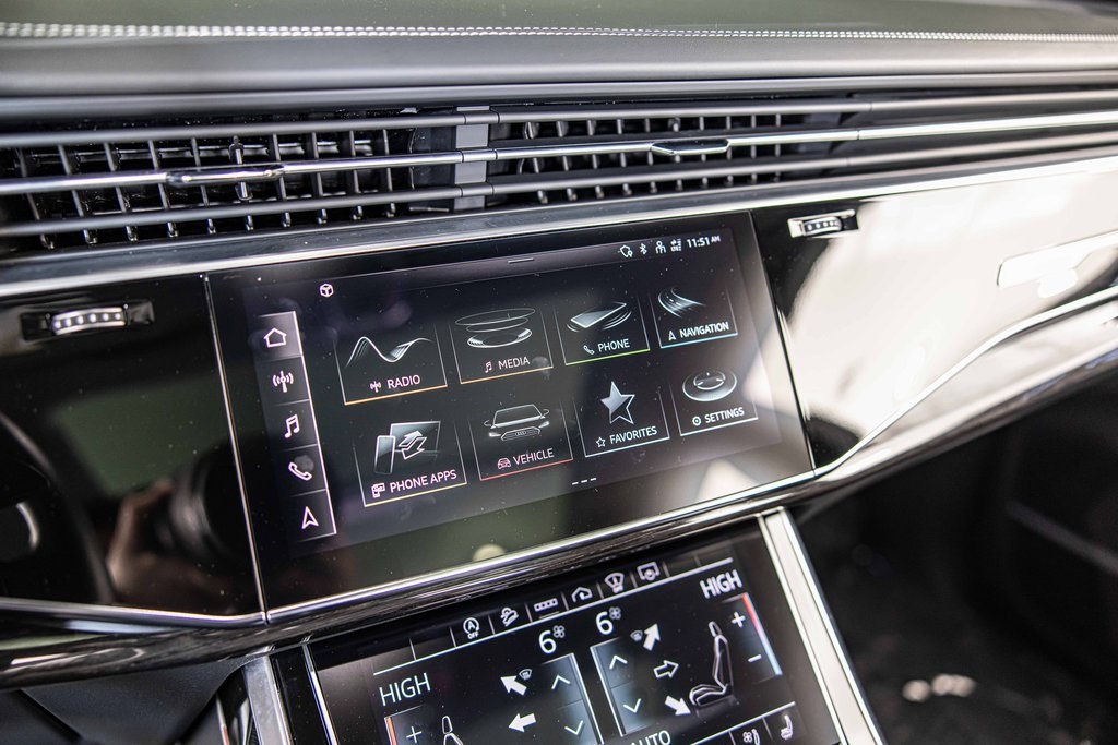 2021 AUDI Q8 - Image 27