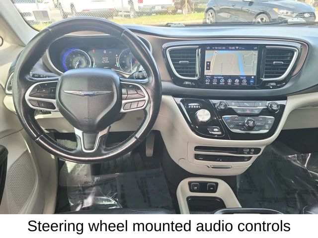 2018 Chrysler Pacifica Touring Plus photo 8