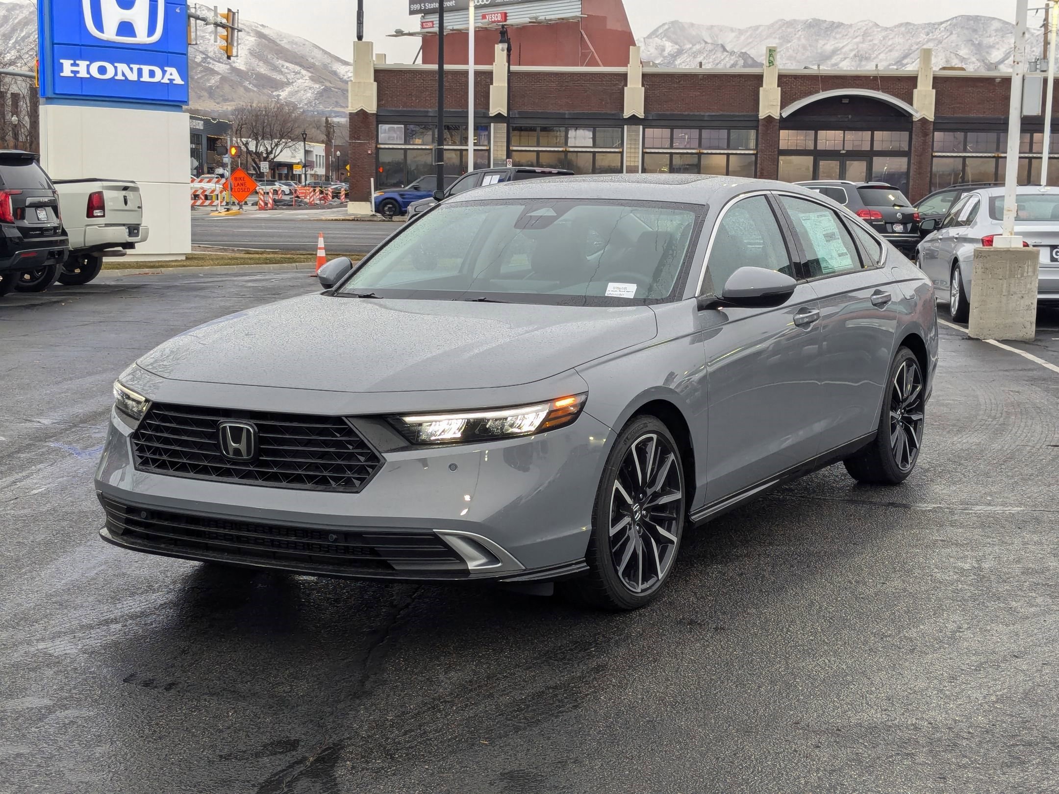 2025 Honda Accord Hybrid Touring photo 7