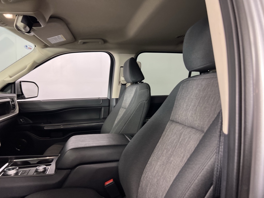 2024 Ford Expedition XLT photo 21